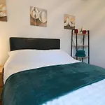 4 Bed Town House \'Reading Town Centre\'