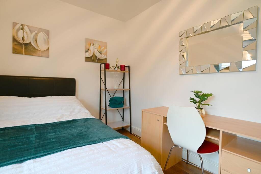 4 Bed Town House 'reading Town Centre' *