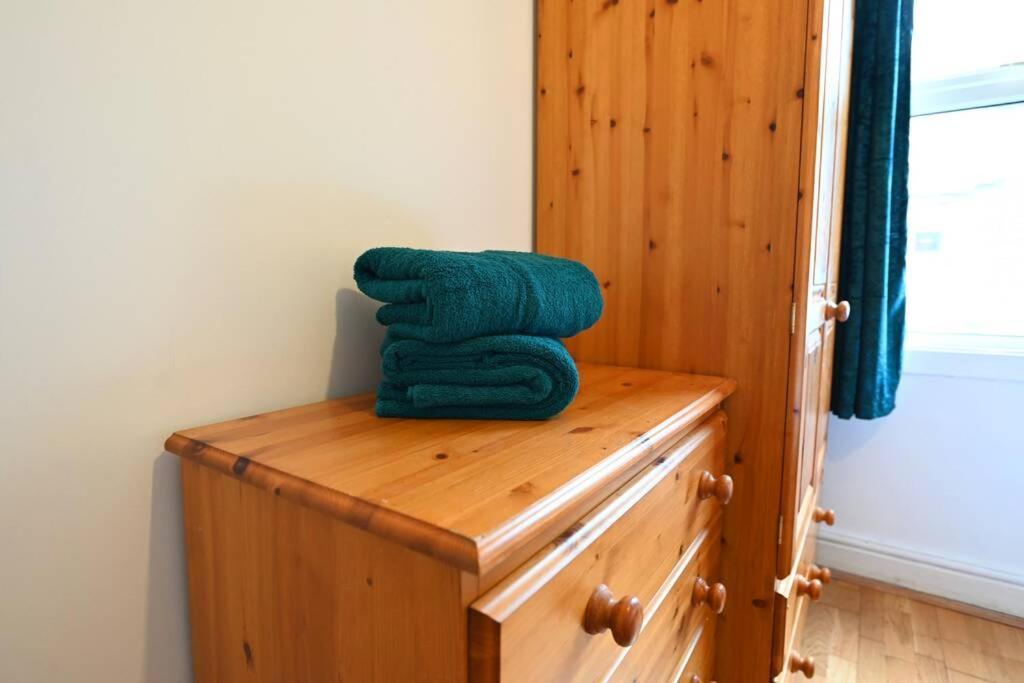 4 Bed Town House 'reading Town Centre'